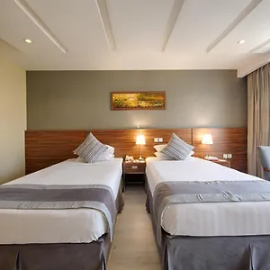 Al Safwah Royale Orchid Hotel
